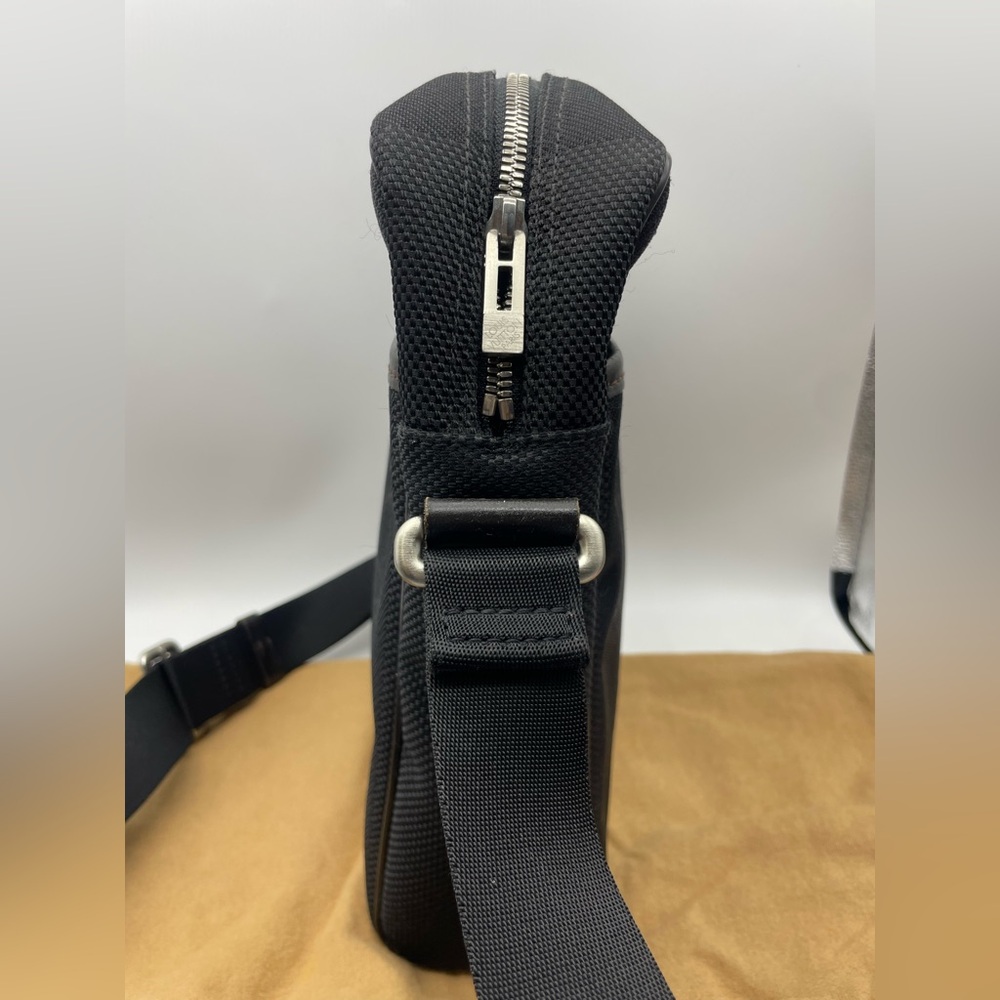 Louis Vuitton Black Messenger Bag - Picture 6 of 14